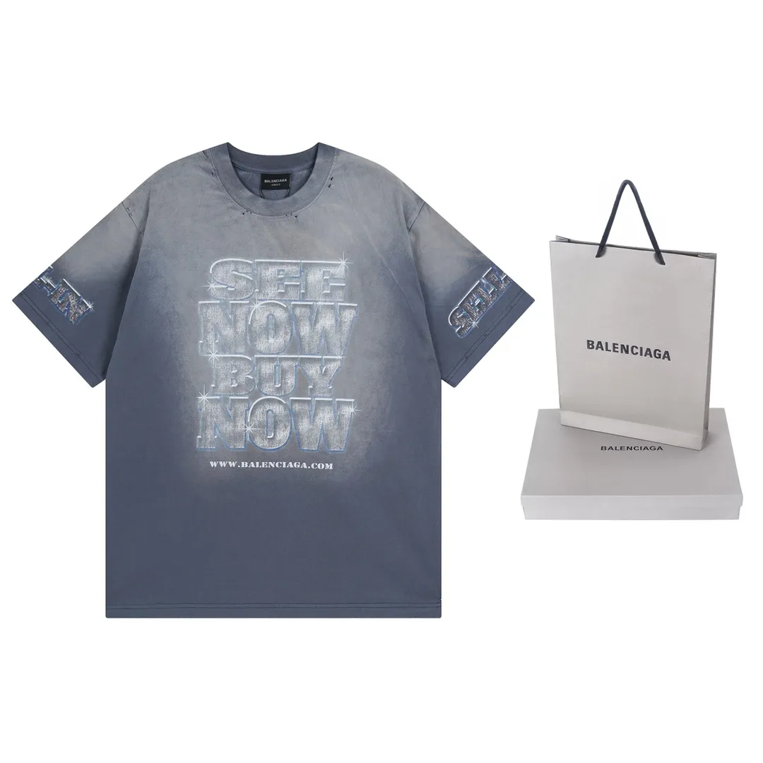 【 . Quality】BALENCI*GA/ .2024.SEENOWBUYNOWNew Arrival. LOGO . T ， . Authentic ， ！ ZP 。 260 ， . ， ，。 。Classic LOGO ， ， 。 . ， ， OS . Same Style ：BL 223339 ： Size：XS L